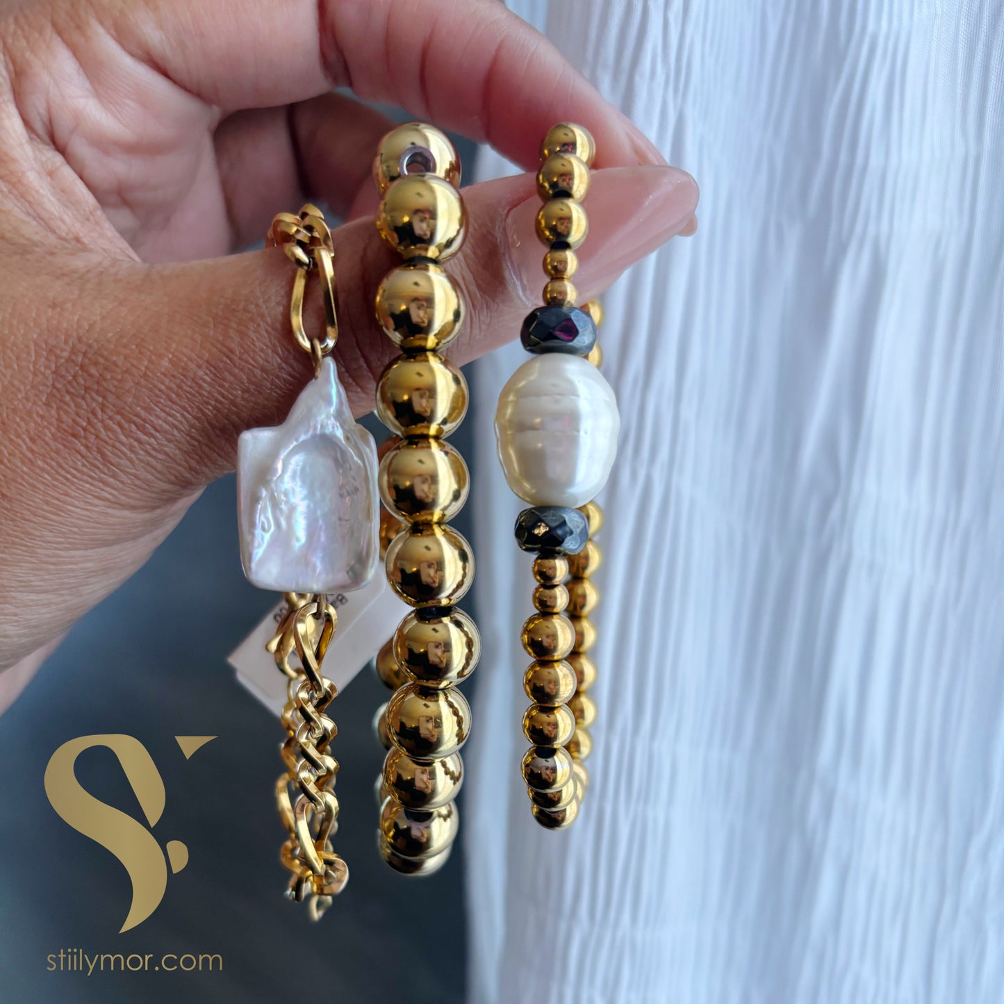 Set 3 pulseras doradas