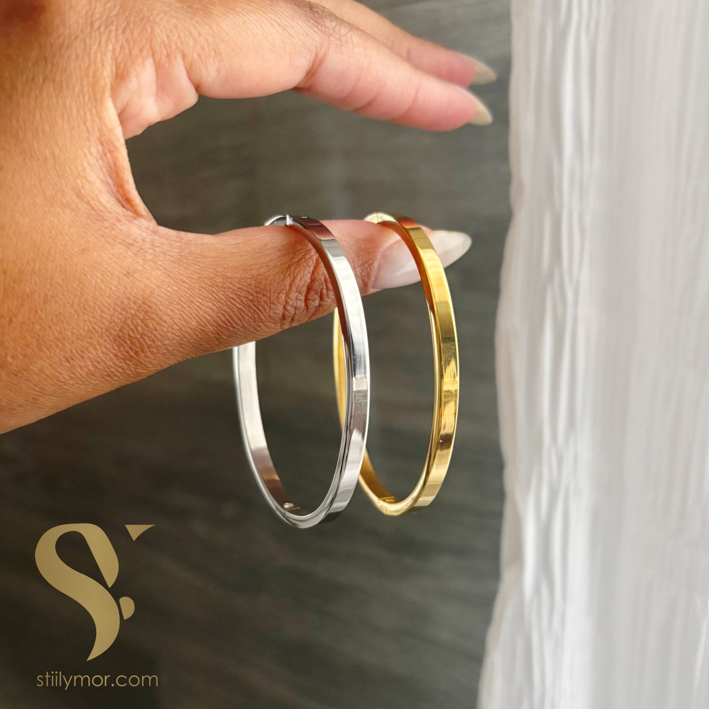 Simple Elegant Bangle