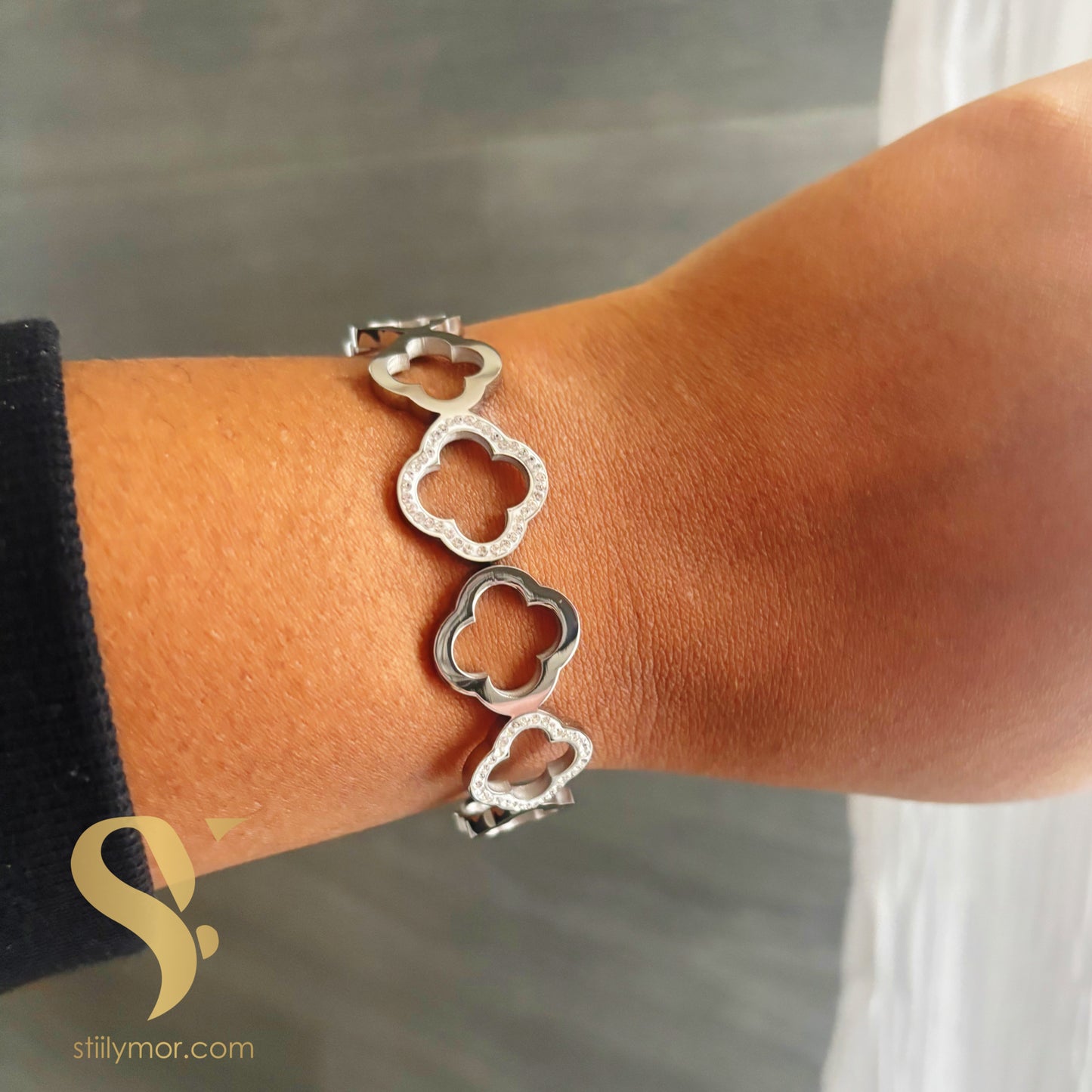 Clover Silver Bangle